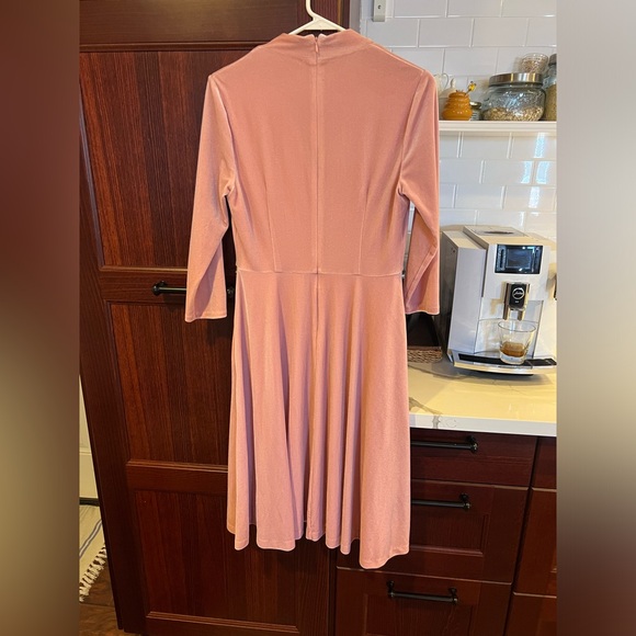 Gal meets glam Joy - Picture 9 of 15